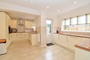 Kitchen- click for photo gallery